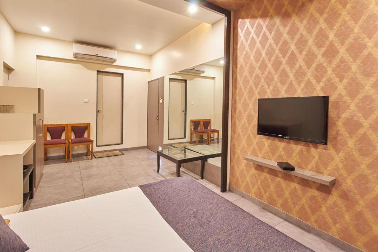 Rajmahal Hotel 2*